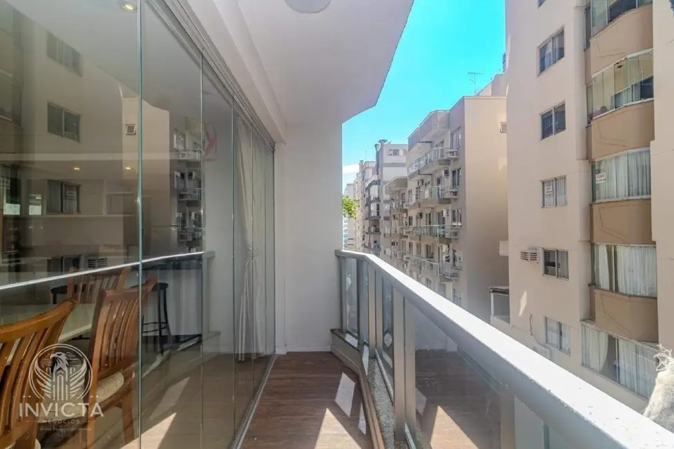 Apartamento com 2 quartos à venda, 90m2 em Centro, Balneario Camboriu - SC - imagem 7 Foto 7 de Apartamento com 2 quartos à venda, 90m2 em Centro, Balneario Camboriu - SC