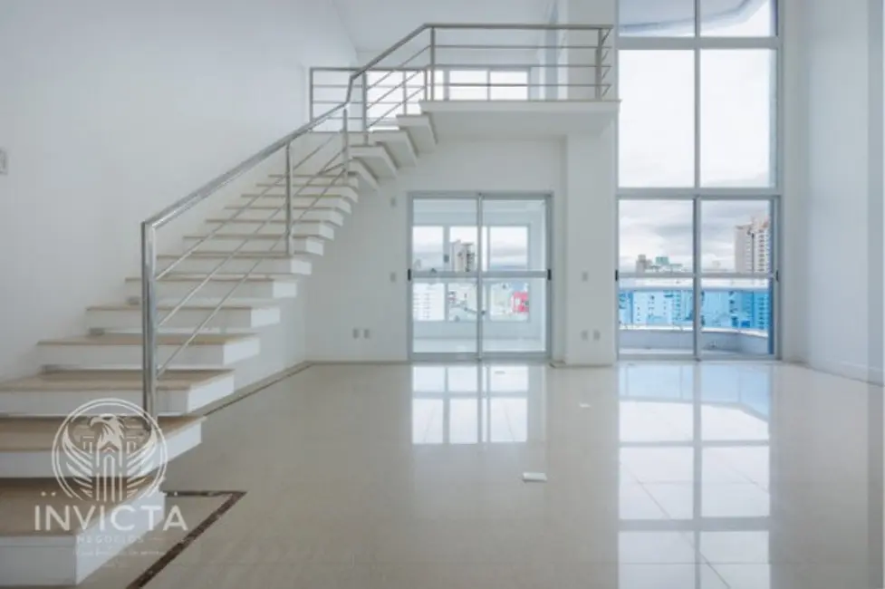 Apartamento com 2 quartos à venda, 252m2 em Centro, Balneario Camboriu - SC - imagem 1 Foto 1 de Apartamento com 2 quartos à venda, 252m2 em Centro, Balneario Camboriu - SC