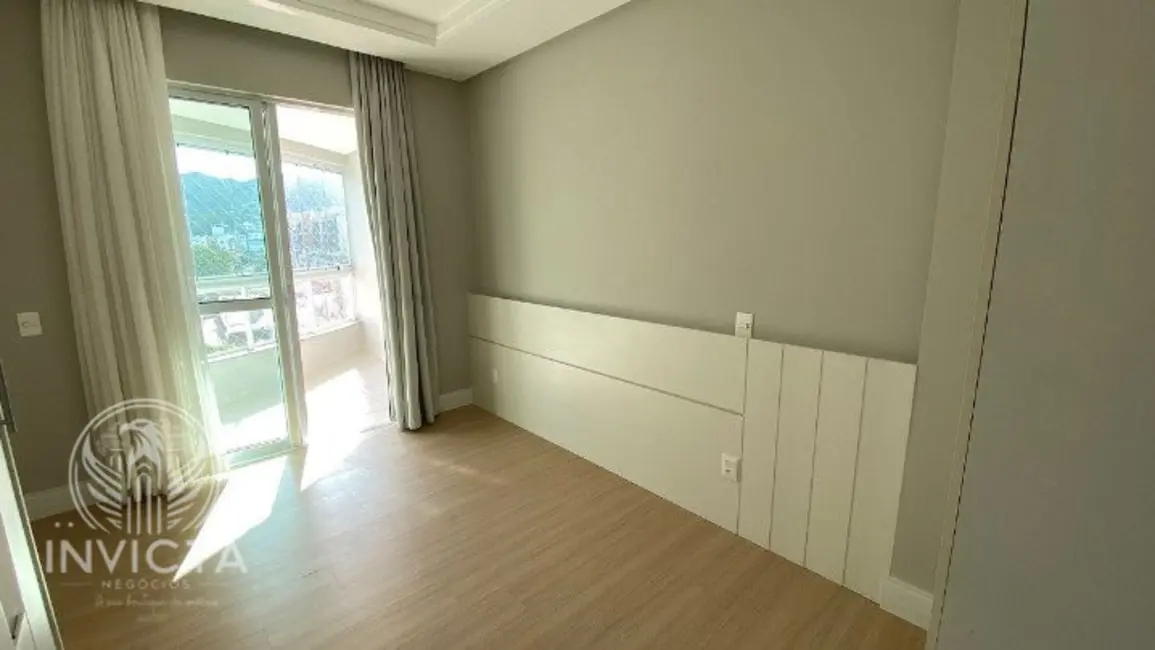 Foto 3 de Apartamento com 3 quartos à venda, 139m2 em Centro, Balneario Camboriu - SC