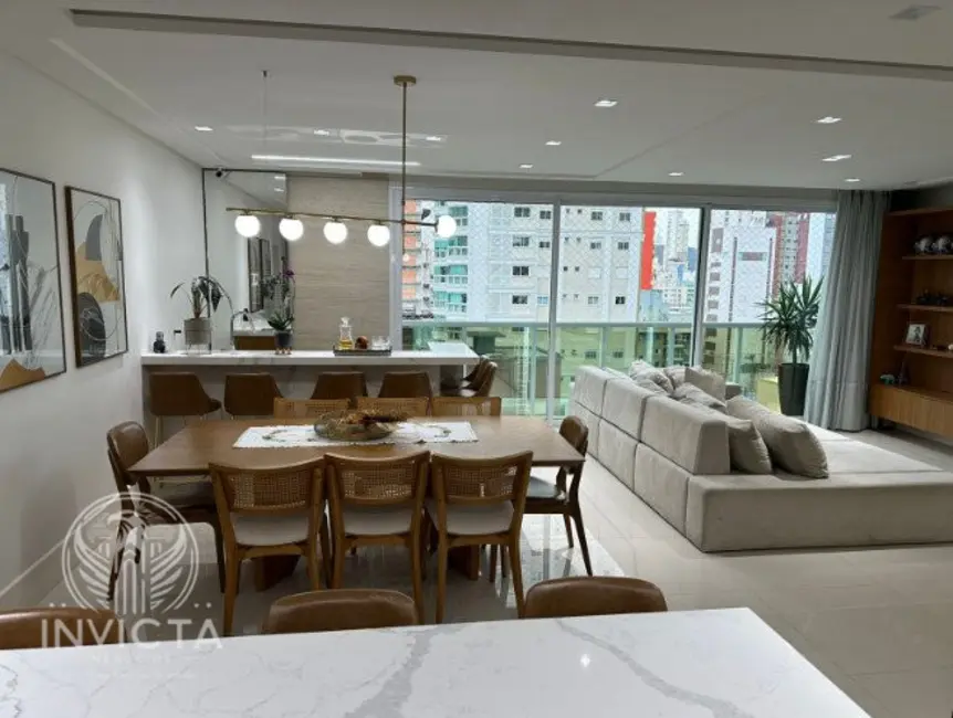 Apartamento com 4 quartos à venda, 162m2 em Centro, Balneario Camboriu - SC - imagem 6 Foto 6 de Apartamento com 4 quartos à venda, 162m2 em Centro, Balneario Camboriu - SC