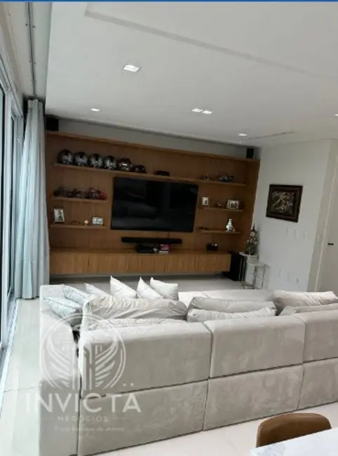 Apartamento com 4 quartos à venda, 162m2 em Centro, Balneario Camboriu - SC - imagem 3 Foto 3 de Apartamento com 4 quartos à venda, 162m2 em Centro, Balneario Camboriu - SC