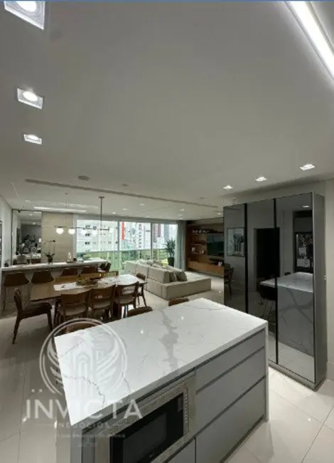 Apartamento com 4 quartos à venda, 162m2 em Centro, Balneario Camboriu - SC - imagem 5 Foto 5 de Apartamento com 4 quartos à venda, 162m2 em Centro, Balneario Camboriu - SC