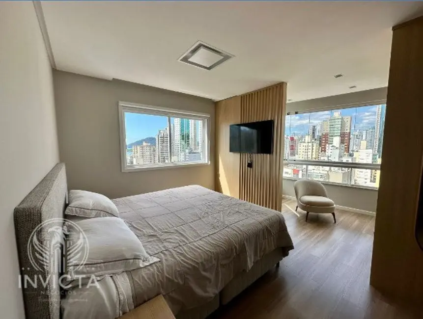 Foto 5 de Cobertura com 4 quartos à venda, 240m2 em Centro, Balneario Camboriu - SC