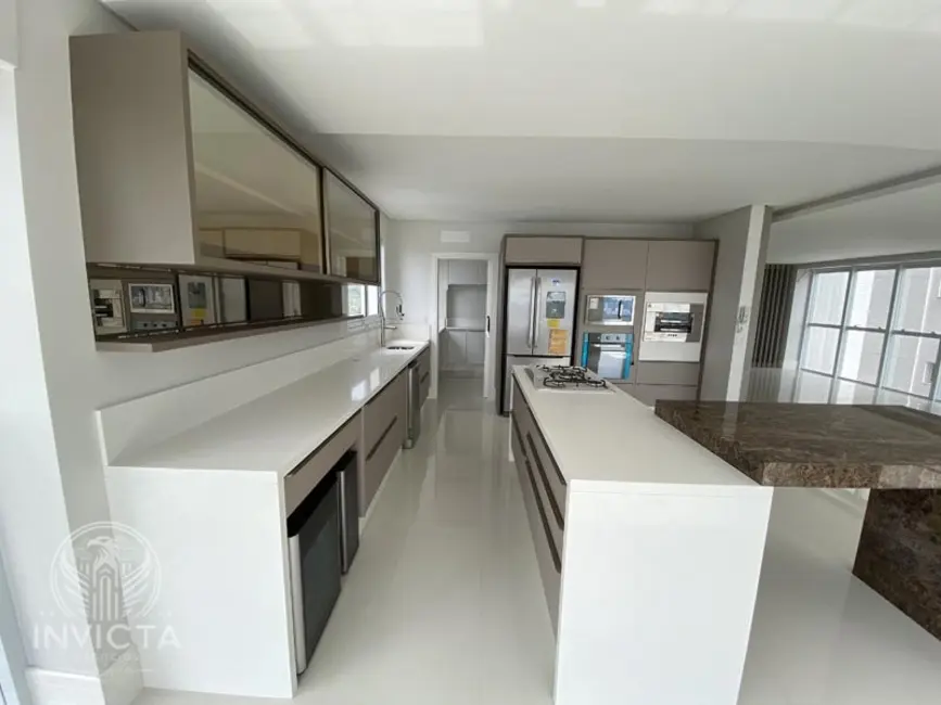 Apartamento com 4 quartos à venda, 237m2 em Centro, Balneario Camboriu - SC - imagem 8 Foto 8 de Apartamento com 4 quartos à venda, 237m2 em Centro, Balneario Camboriu - SC