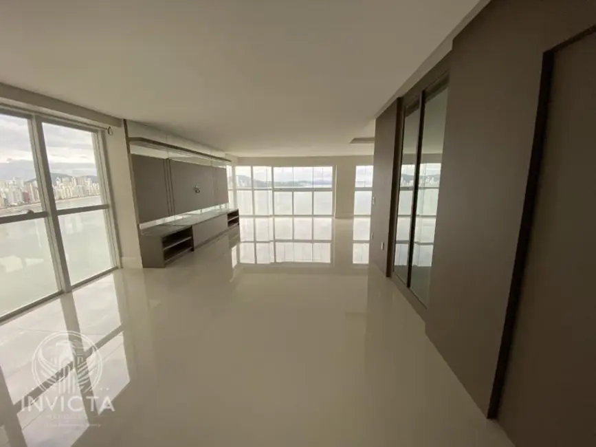 Foto 1 de Apartamento com 4 quartos à venda, 237m2 em Centro, Balneario Camboriu - SC