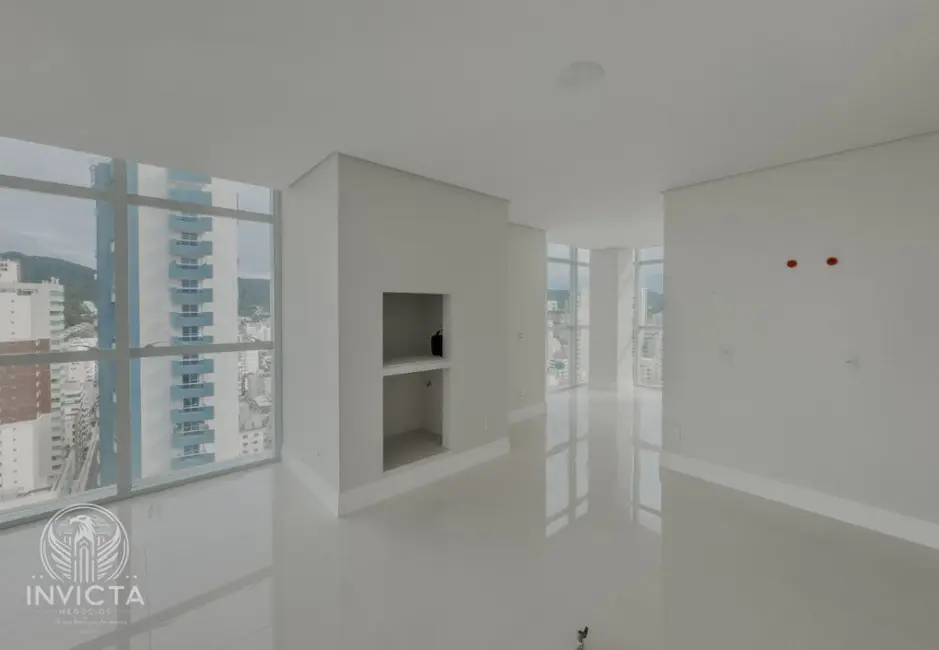 Apartamento com 4 quartos à venda, 146m2 em Centro, Balneario Camboriu - SC - imagem 8 Foto 8 de Apartamento com 4 quartos à venda, 146m2 em Centro, Balneario Camboriu - SC