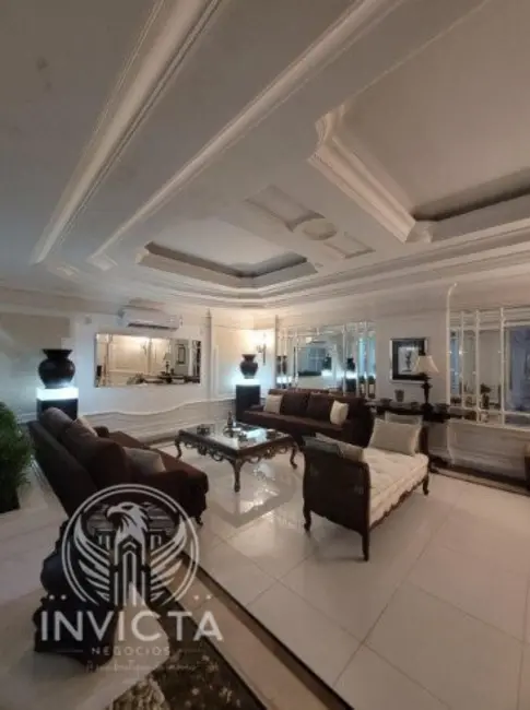 Apartamento com 3 quartos à venda, 252m2 em Centro, Balneario Camboriu - SC - imagem 1 Foto 1 de Apartamento com 3 quartos à venda, 252m2 em Centro, Balneario Camboriu - SC