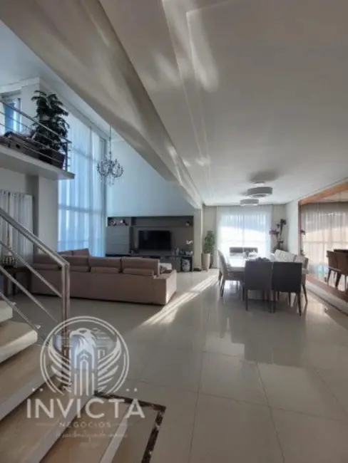 Apartamento com 3 quartos à venda, 252m2 em Centro, Balneario Camboriu - SC - imagem 5 Foto 5 de Apartamento com 3 quartos à venda, 252m2 em Centro, Balneario Camboriu - SC