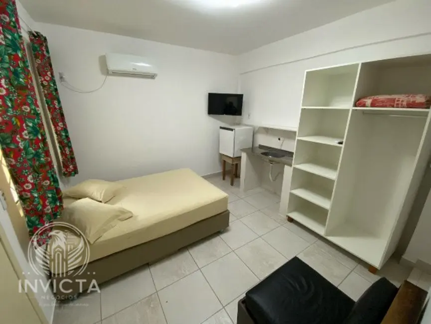 Casa com 34 quartos à venda, 2000m2 em Nações, Balneario Camboriu - SC - imagem 3 Foto 3 de Casa com 34 quartos à venda, 2000m2 em Nações, Balneario Camboriu - SC