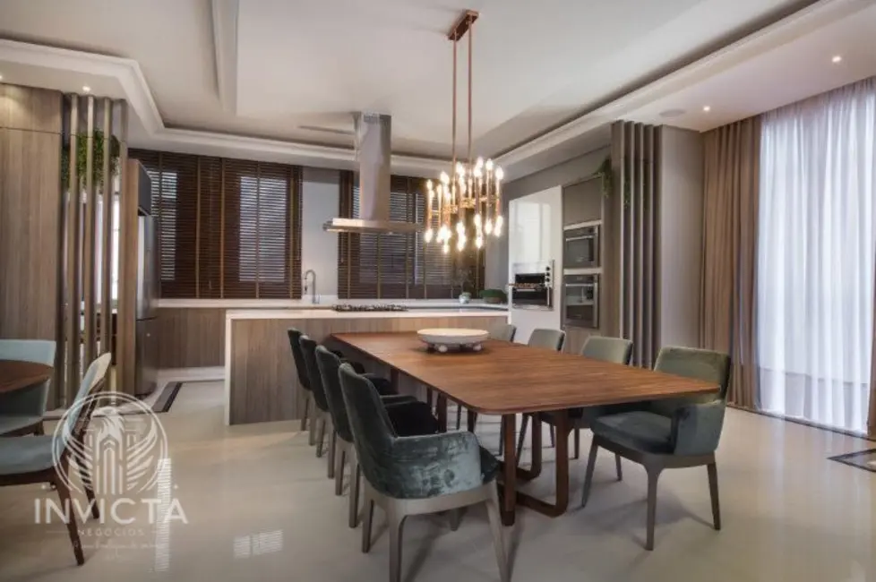 Apartamento com 4 quartos à venda, 167m2 em Centro, Balneario Camboriu - SC - imagem 5 Foto 5 de Apartamento com 4 quartos à venda, 167m2 em Centro, Balneario Camboriu - SC