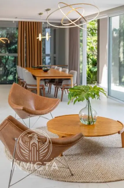 Casa com 4 quartos à venda, 524m2 em Balneario Camboriu - SC - imagem 3 Foto 3 de Casa com 4 quartos à venda, 524m2 em Balneario Camboriu - SC