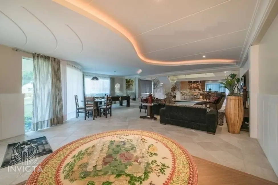 Casa com 4 quartos à venda, 447m2 em Praia do Estaleiro, Balneario Camboriu - SC - imagem 7 Foto 7 de Casa com 4 quartos à venda, 447m2 em Praia do Estaleiro, Balneario Camboriu - SC