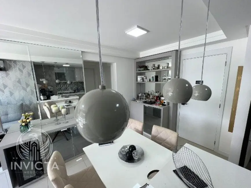 Apartamento com 2 quartos à venda, 57m2 em Centro, Balneario Camboriu - SC - imagem 5 Foto 5 de Apartamento com 2 quartos à venda, 57m2 em Centro, Balneario Camboriu - SC