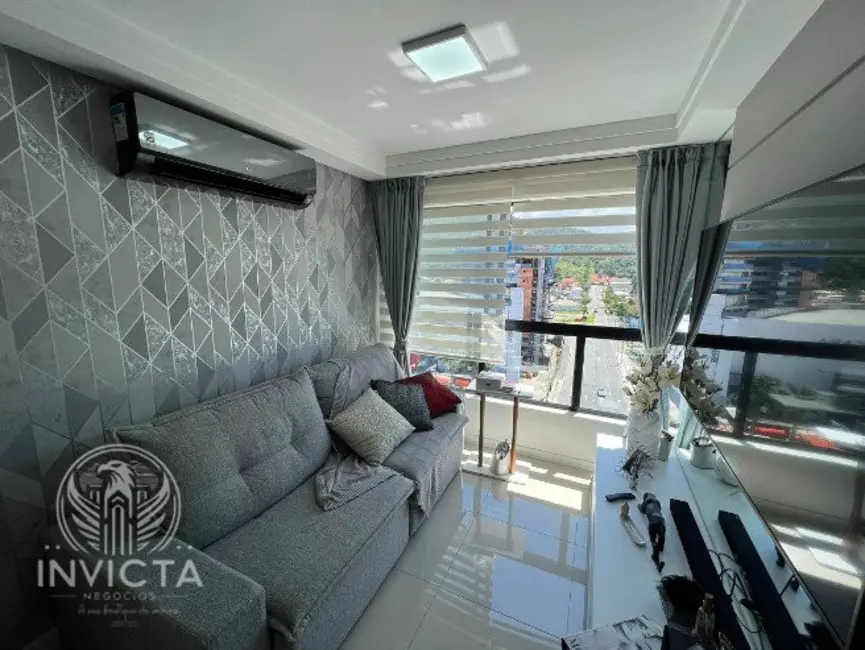 Foto 2 de Apartamento com 2 quartos à venda, 57m2 em Centro, Balneario Camboriu - SC