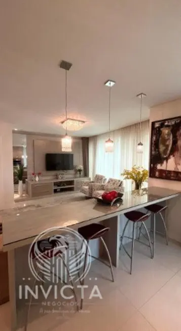 Apartamento com 4 quartos à venda, 180m2 em Centro, Balneario Camboriu - SC - imagem 3 Foto 3 de Apartamento com 4 quartos à venda, 180m2 em Centro, Balneario Camboriu - SC