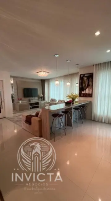 Apartamento com 4 quartos à venda, 180m2 em Centro, Balneario Camboriu - SC - imagem 5 Foto 5 de Apartamento com 4 quartos à venda, 180m2 em Centro, Balneario Camboriu - SC