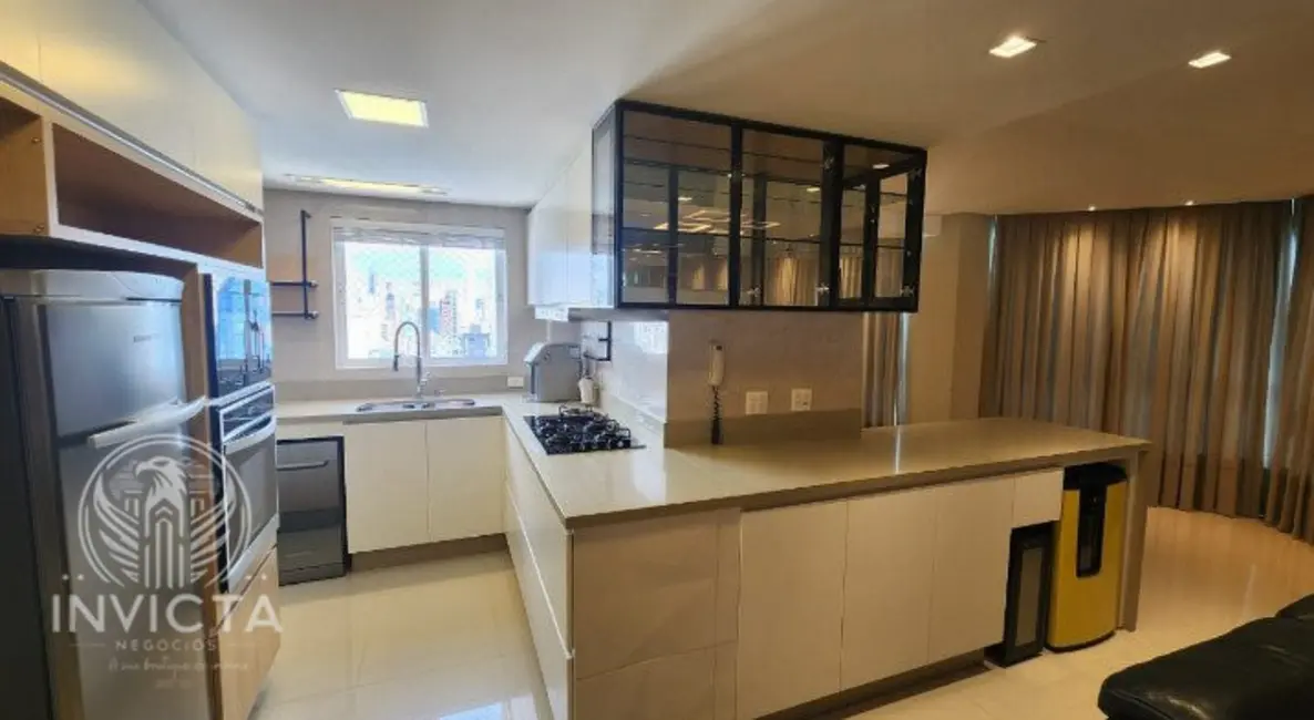 Apartamento com 3 quartos à venda, 136m2 em Centro, Balneario Camboriu - SC - imagem 3 Foto 3 de Apartamento com 3 quartos à venda, 136m2 em Centro, Balneario Camboriu - SC