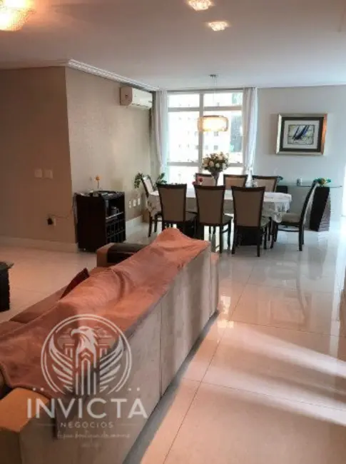 Apartamento com 4 quartos à venda, 168m2 em Centro, Balneario Camboriu - SC - imagem 9 Foto 9 de Apartamento com 4 quartos à venda, 168m2 em Centro, Balneario Camboriu - SC