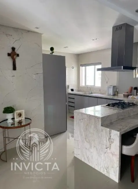Apartamento com 4 quartos à venda, 130m2 em Pioneiros, Balneario Camboriu - SC - imagem 5 Foto 5 de Apartamento com 4 quartos à venda, 130m2 em Pioneiros, Balneario Camboriu - SC