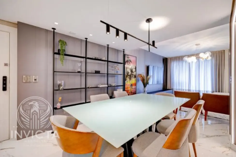 Apartamento com 4 quartos à venda, 192m2 em Centro, Balneario Camboriu - SC - imagem 3 Foto 3 de Apartamento com 4 quartos à venda, 192m2 em Centro, Balneario Camboriu - SC