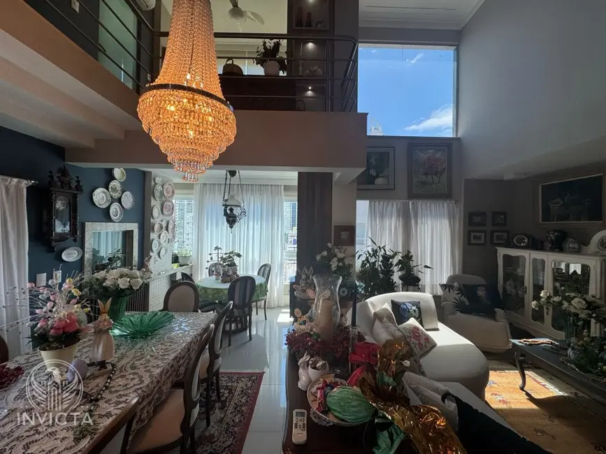 Foto 5 de Apartamento com 3 quartos à venda, 162m2 em Centro, Balneario Camboriu - SC