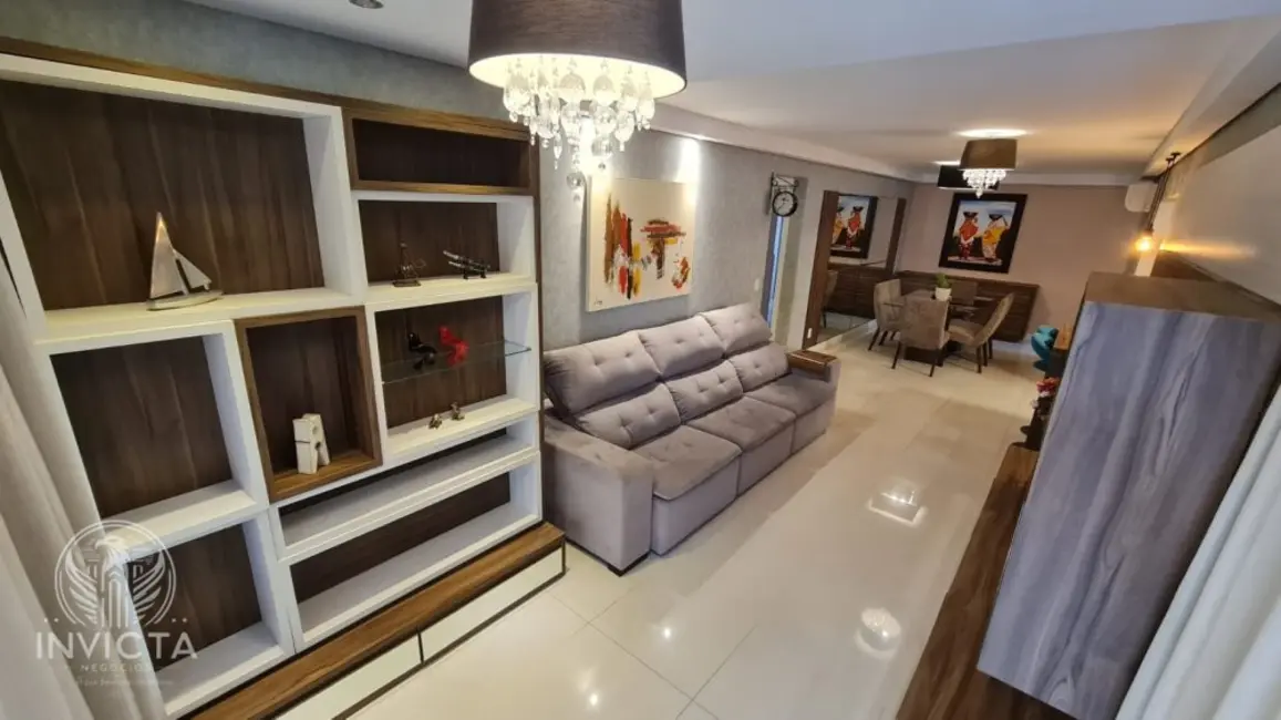 Apartamento com 3 quartos à venda, 123m2 em Centro, Balneario Camboriu - SC - imagem 3 Foto 3 de Apartamento com 3 quartos à venda, 123m2 em Centro, Balneario Camboriu - SC