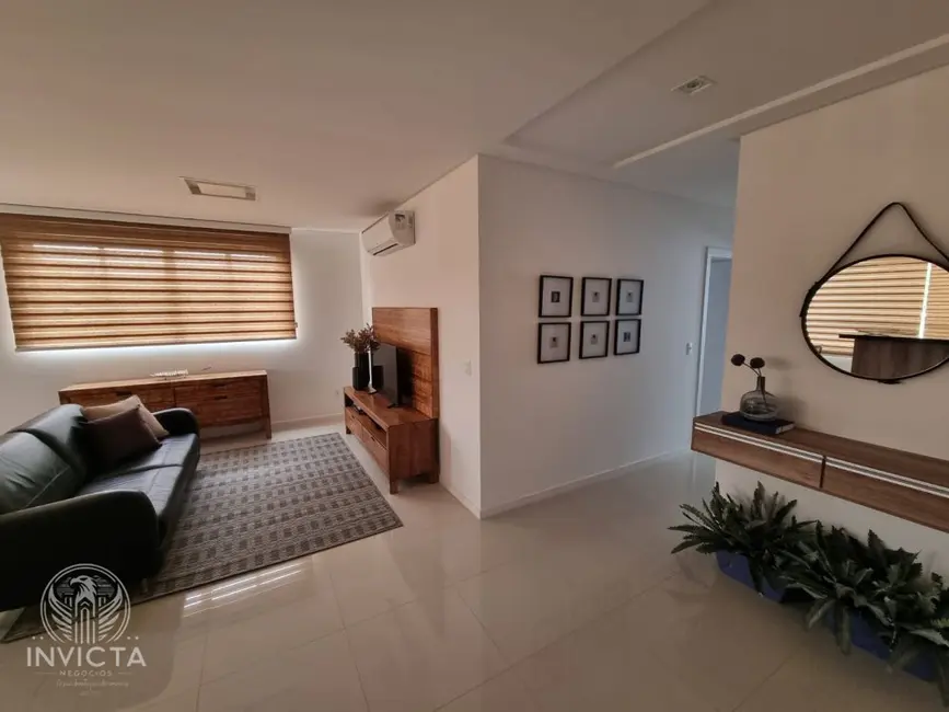 Apartamento com 2 quartos à venda, 127m2 em Pioneiros, Balneario Camboriu - SC - imagem 2 Foto 2 de Apartamento com 2 quartos à venda, 127m2 em Pioneiros, Balneario Camboriu - SC