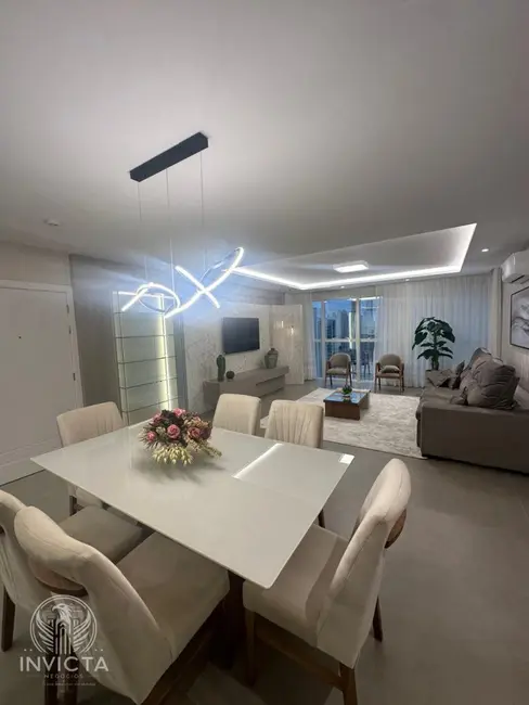 Foto 2 de Apartamento com 3 quartos à venda, 136m2 em Centro, Balneario Camboriu - SC