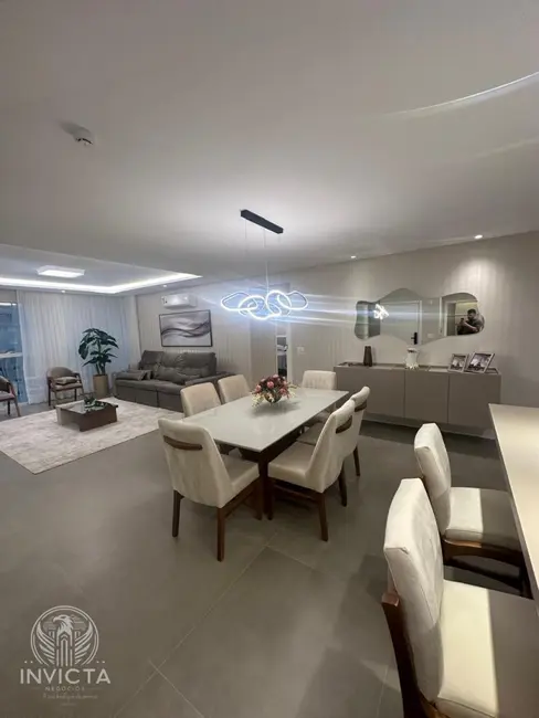 Foto 4 de Apartamento com 3 quartos à venda, 136m2 em Centro, Balneario Camboriu - SC