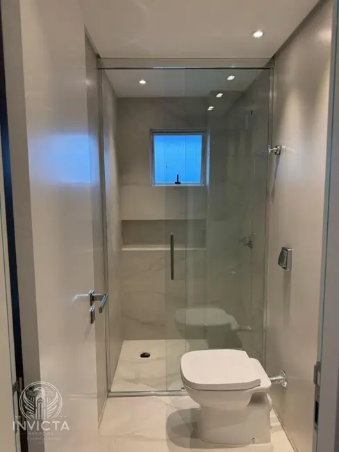 Apartamento com 2 quartos à venda, 76m2 em Centro, Balneario Camboriu - SC - imagem 9 Foto 9 de Apartamento com 2 quartos à venda, 76m2 em Centro, Balneario Camboriu - SC