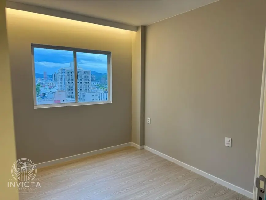 Apartamento com 2 quartos à venda, 76m2 em Centro, Balneario Camboriu - SC - imagem 6 Foto 6 de Apartamento com 2 quartos à venda, 76m2 em Centro, Balneario Camboriu - SC