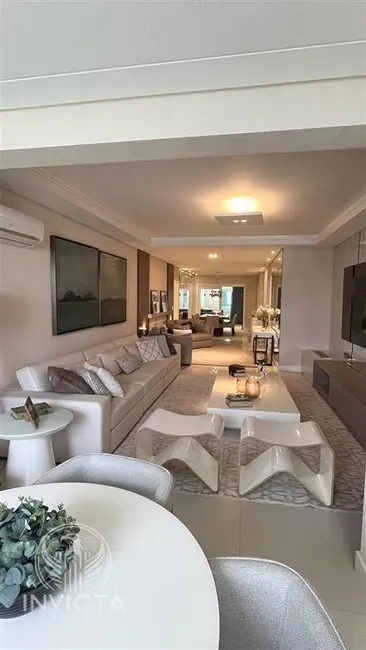 Foto 3 de Apartamento com 3 quartos à venda, 180m2 em Balneario Camboriu - SC