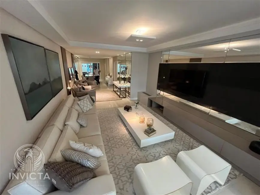 Foto 6 de Apartamento com 3 quartos à venda, 180m2 em Balneario Camboriu - SC