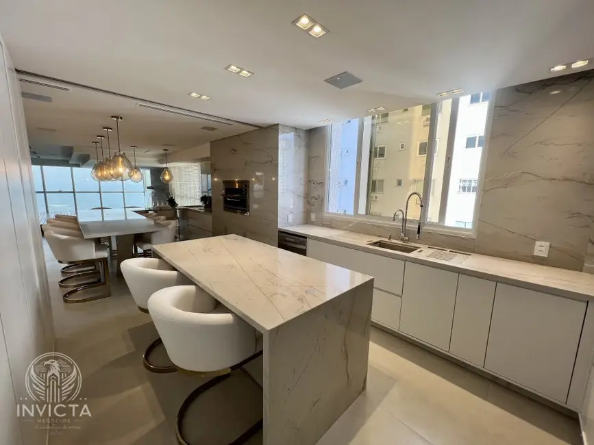 Apartamento com 4 quartos à venda, 313m2 em Centro, Balneario Camboriu - SC - imagem 6 Foto 6 de Apartamento com 4 quartos à venda, 313m2 em Centro, Balneario Camboriu - SC