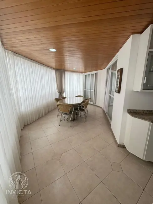 Apartamento com 3 quartos à venda, 119m2 em Centro, Balneario Camboriu - SC - imagem 5 Foto 5 de Apartamento com 3 quartos à venda, 119m2 em Centro, Balneario Camboriu - SC