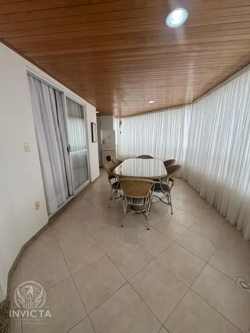 Apartamento com 3 quartos à venda, 119m2 em Centro, Balneario Camboriu - SC - imagem 4 Foto 4 de Apartamento com 3 quartos à venda, 119m2 em Centro, Balneario Camboriu - SC