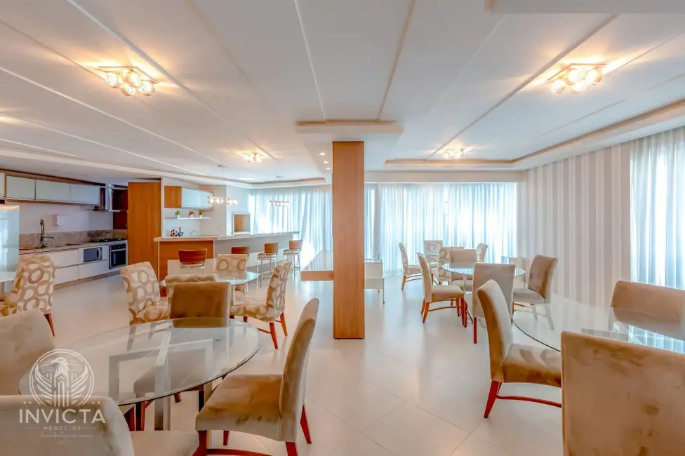 Apartamento com 3 quartos à venda, 131m2 em Centro, Balneario Camboriu - SC - imagem 6 Foto 6 de Apartamento com 3 quartos à venda, 131m2 em Centro, Balneario Camboriu - SC