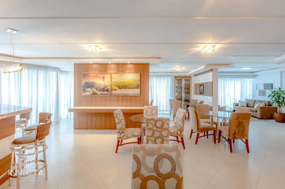 Apartamento com 3 quartos à venda, 131m2 em Centro, Balneario Camboriu - SC - imagem 8 Foto 8 de Apartamento com 3 quartos à venda, 131m2 em Centro, Balneario Camboriu - SC