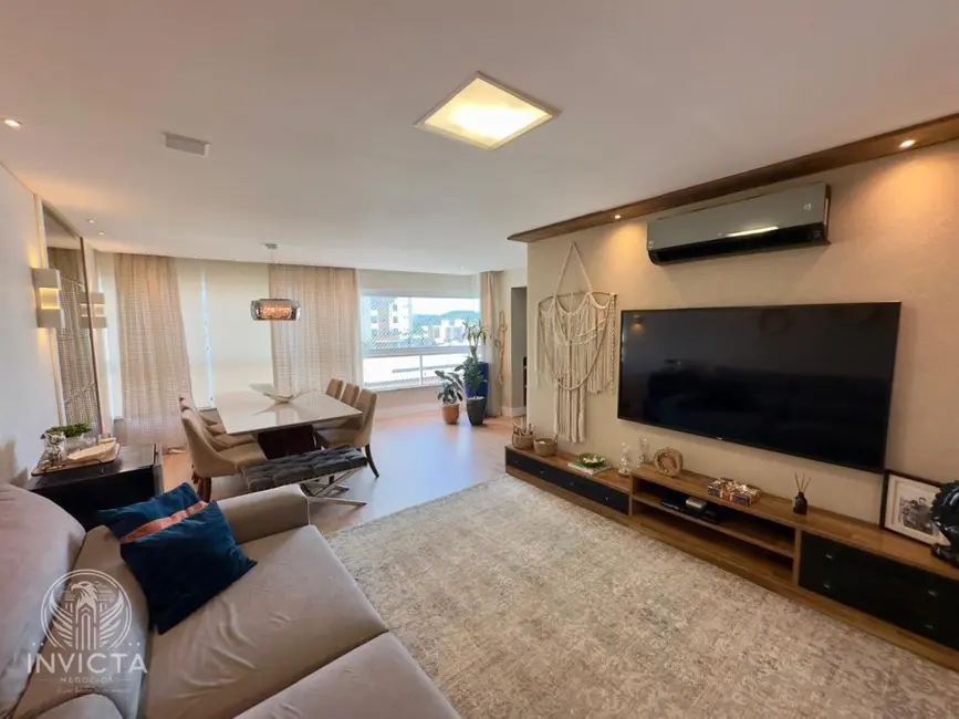 Foto 5 de Apartamento com 3 quartos à venda, 121m2 em Balneario Camboriu - SC