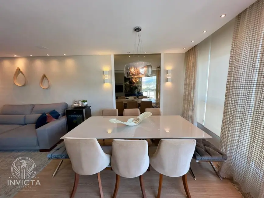 Foto 9 de Apartamento com 3 quartos à venda, 121m2 em Balneario Camboriu - SC