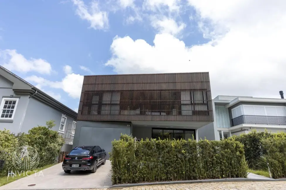 Foto 2 de Casa com 4 quartos à venda, 380m2 em Estados, Balneario Camboriu - SC
