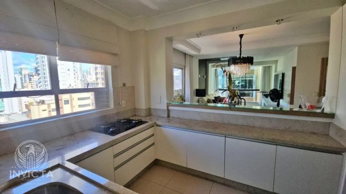 Apartamento com 3 quartos à venda, 134m2 em Centro, Balneario Camboriu - SC - imagem 2 Foto 2 de Apartamento com 3 quartos à venda, 134m2 em Centro, Balneario Camboriu - SC