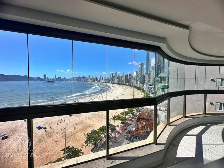 Foto 1 de Apartamento com 3 quartos à venda, 163m2 em Centro, Balneario Camboriu - SC
