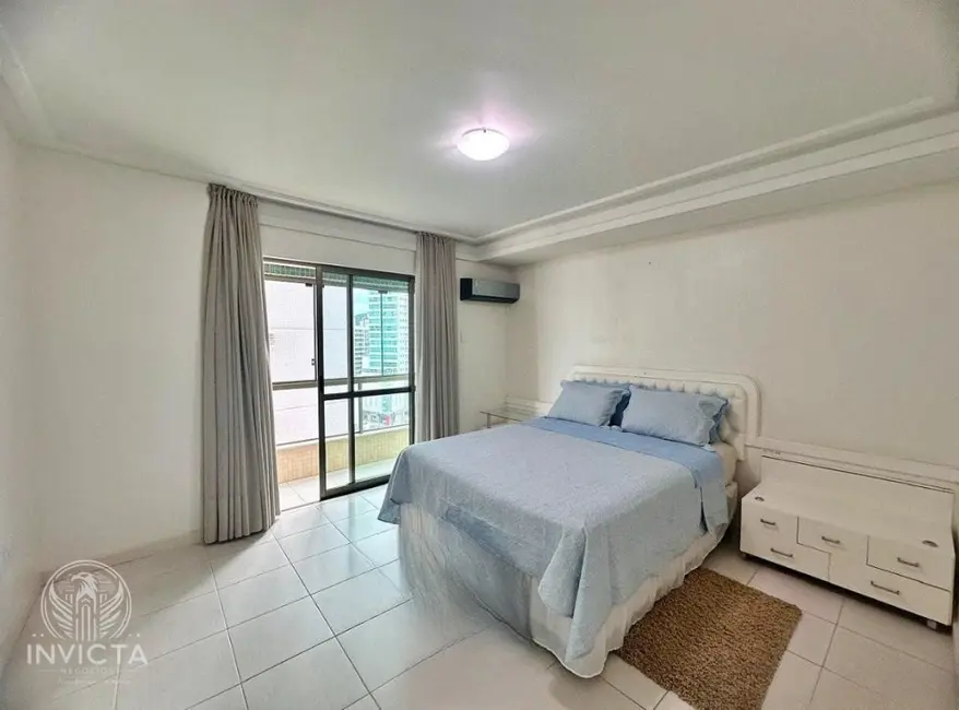 Foto 8 de Apartamento com 3 quartos à venda, 163m2 em Centro, Balneario Camboriu - SC