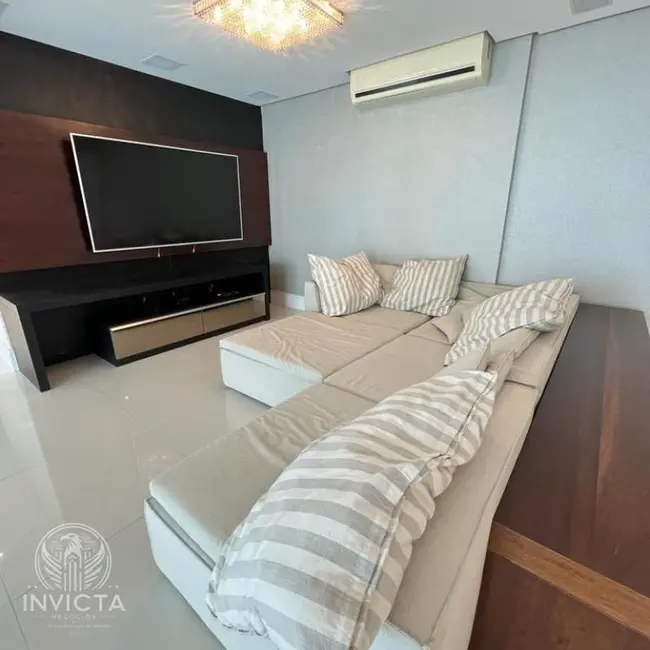 Apartamento com 4 quartos à venda, 223m2 em Centro, Balneario Camboriu - SC - imagem 2 Foto 2 de Apartamento com 4 quartos à venda, 223m2 em Centro, Balneario Camboriu - SC