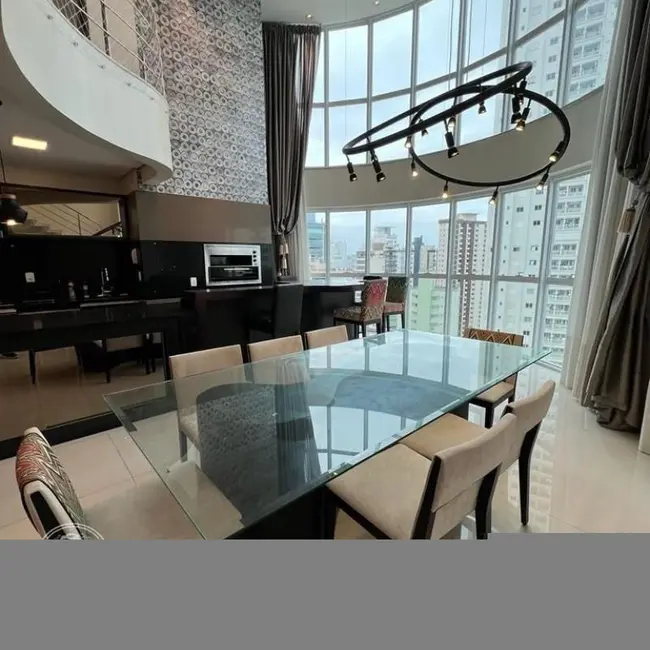Apartamento com 4 quartos à venda, 223m2 em Centro, Balneario Camboriu - SC - imagem 1 Foto 1 de Apartamento com 4 quartos à venda, 223m2 em Centro, Balneario Camboriu - SC