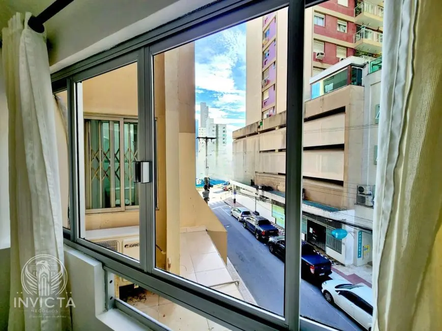 Apartamento com 3 quartos à venda, 136m2 em Centro, Balneario Camboriu - SC - imagem 5 Foto 5 de Apartamento com 3 quartos à venda, 136m2 em Centro, Balneario Camboriu - SC