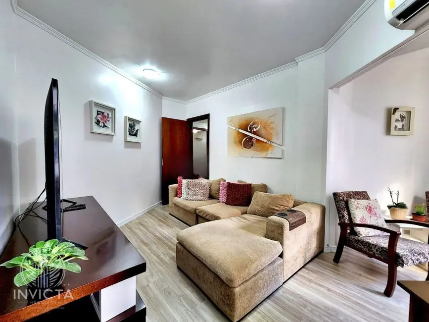 Apartamento com 3 quartos à venda, 136m2 em Centro, Balneario Camboriu - SC - imagem 1 Foto 1 de Apartamento com 3 quartos à venda, 136m2 em Centro, Balneario Camboriu - SC