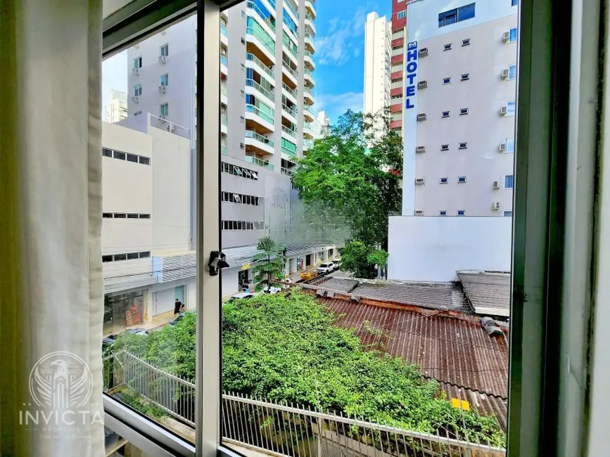 Apartamento com 3 quartos à venda, 136m2 em Centro, Balneario Camboriu - SC - imagem 9 Foto 9 de Apartamento com 3 quartos à venda, 136m2 em Centro, Balneario Camboriu - SC