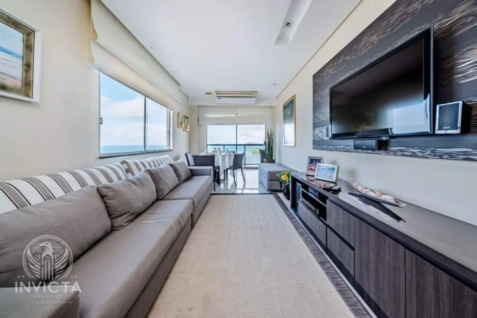 Apartamento com 4 quartos à venda, 140m2 em Centro, Balneario Camboriu - SC - imagem 3 Foto 3 de Apartamento com 4 quartos à venda, 140m2 em Centro, Balneario Camboriu - SC